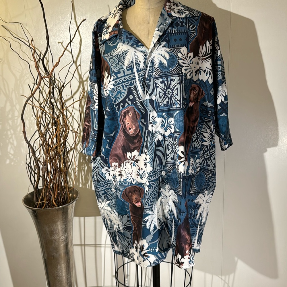Tropical & Novelty Button Shirt with Chocolate Lab